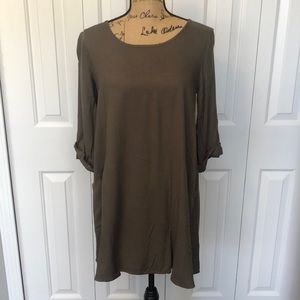 BNWT She & Sky Army Green Rolled Up Sleeve Dress